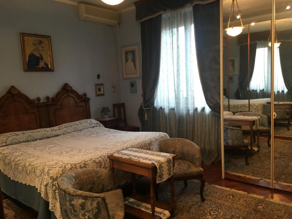 B&B Les Fleurettes โลมาซโซ ภายนอก รูปภาพ