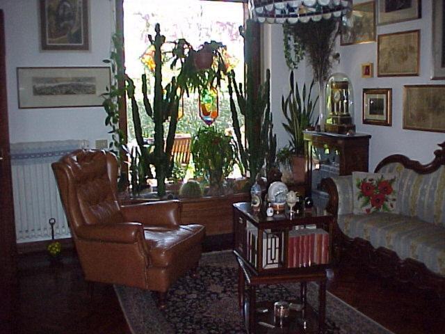 B&B Les Fleurettes โลมาซโซ ภายนอก รูปภาพ